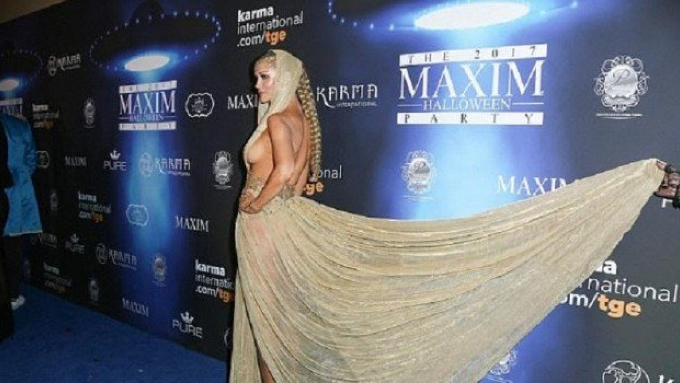 Η Τζοάνα Κρούπα       έκανε σέξι το Halloween (pics)