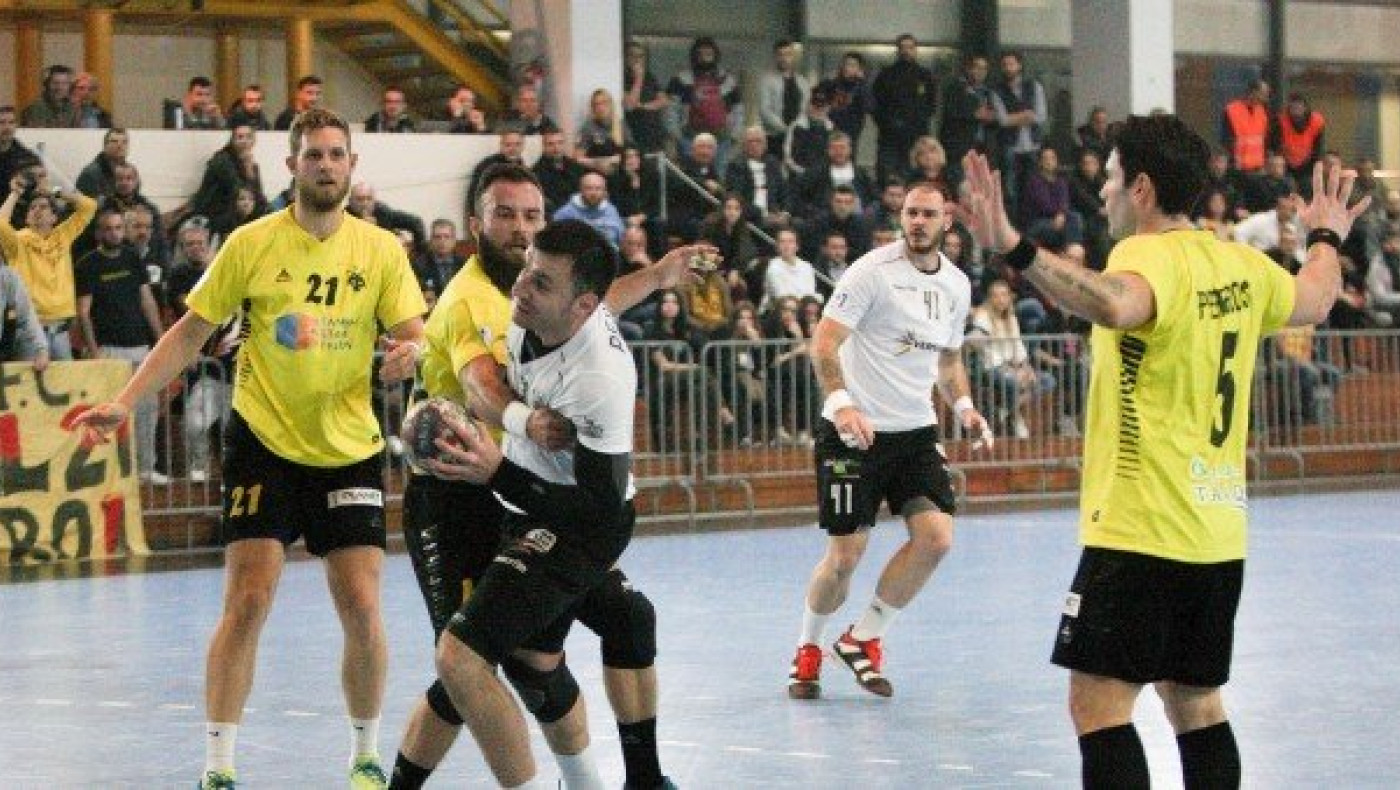 Η ΑΕΚ σταμάτησε                 το αήττητο του ΠΑΟΚ