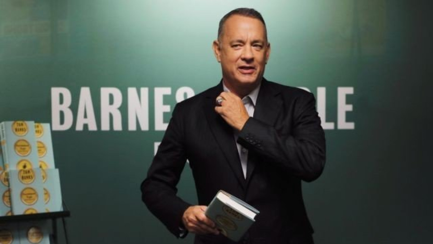 Δείτε τι                  συμβούλεψε ο Τομ Χανκς τους νεαρούς άνδρες