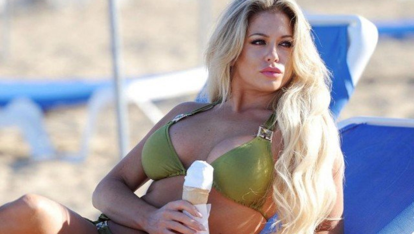 H Μπιάνκα και το                   παγωτό της (pics)
