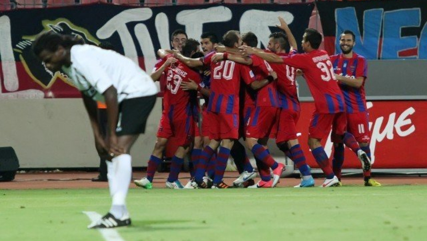 Το πρώτο        εισιτήριο    για τους«8» πήρε ο Πανιώνιος