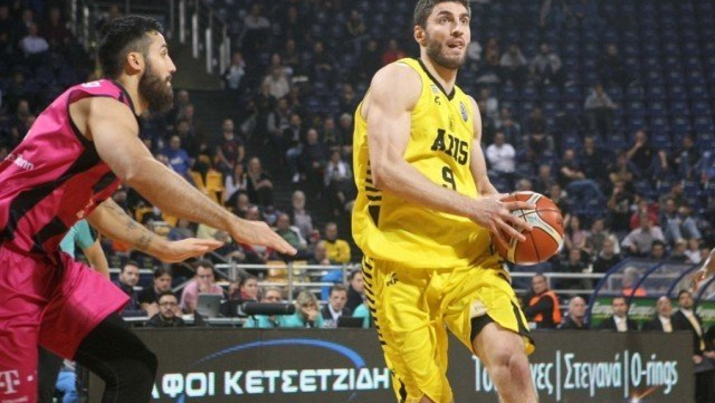 Μόνο ο κόσμος ήταν στη Βόννη, πάση θυσία νίκη με Μπεσίκτας