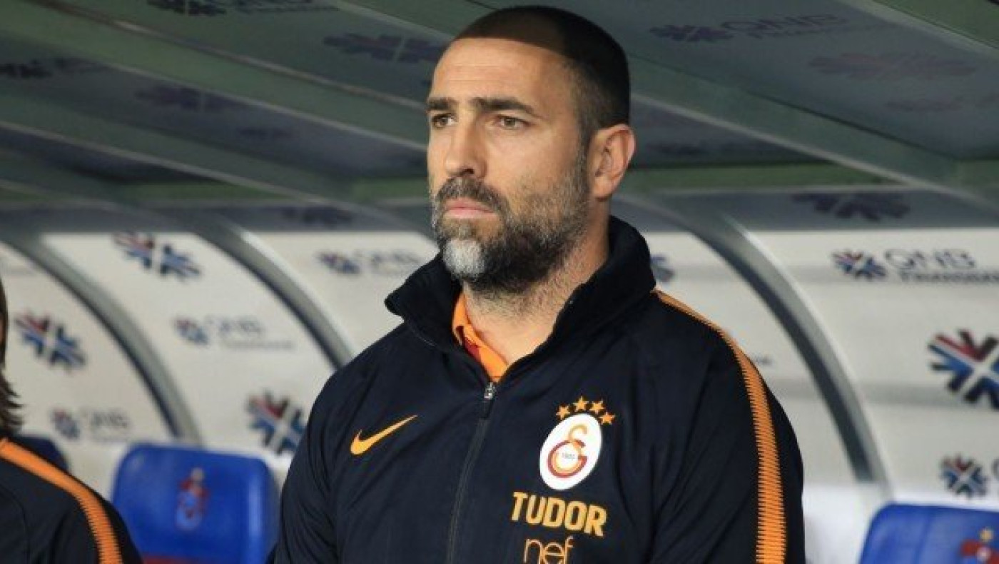 «Πυρ ομαδόν»    κατά    Τούντορ   στη    Γαλατάσαραϊ