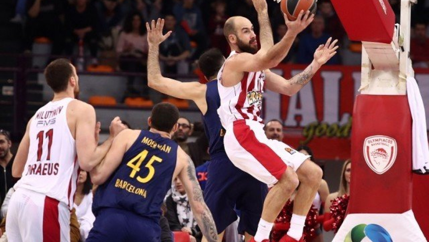 Έρμαιο της Μπαρτσελόνα ο χειρότερος Ολυμπιακός των τελευταίων χρόνων