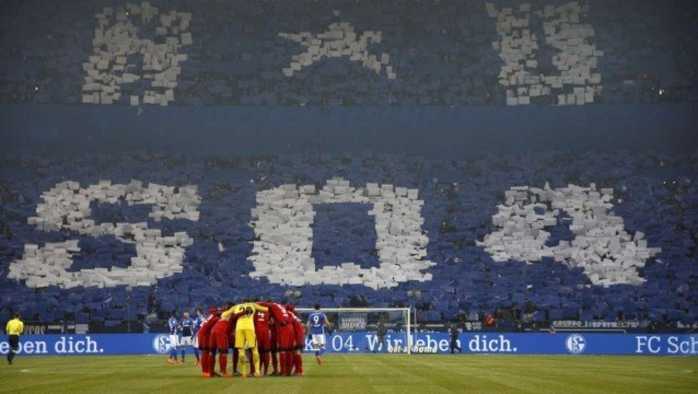 Οπαδός... αυνανιζόταν στις εξέδρες- ΠΡΟΣΟΧΗ ΣΚΛΗΡΕΣ ΕΙΚΟΝΕΣ