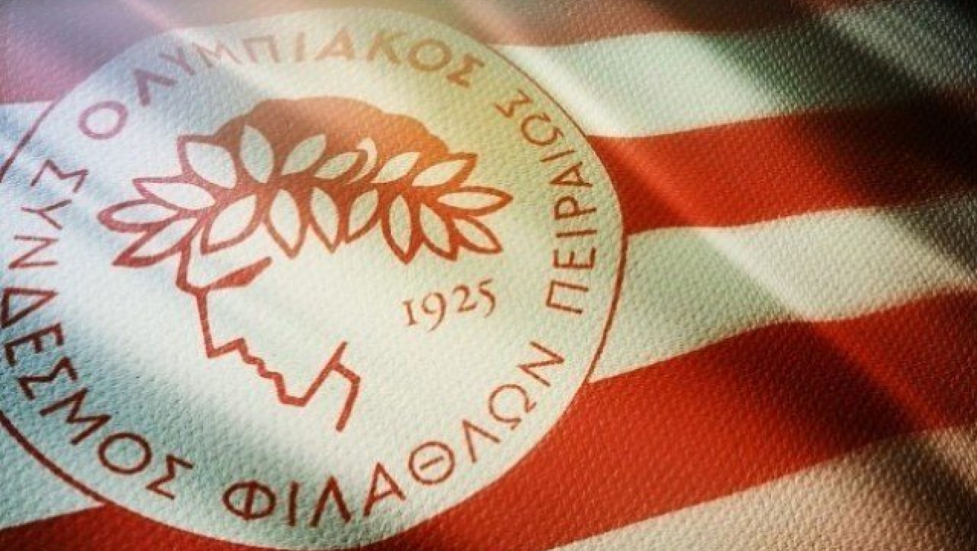 Ποιος παίκτης δικαιώνει την αντίδραση       Μαρινάκη!