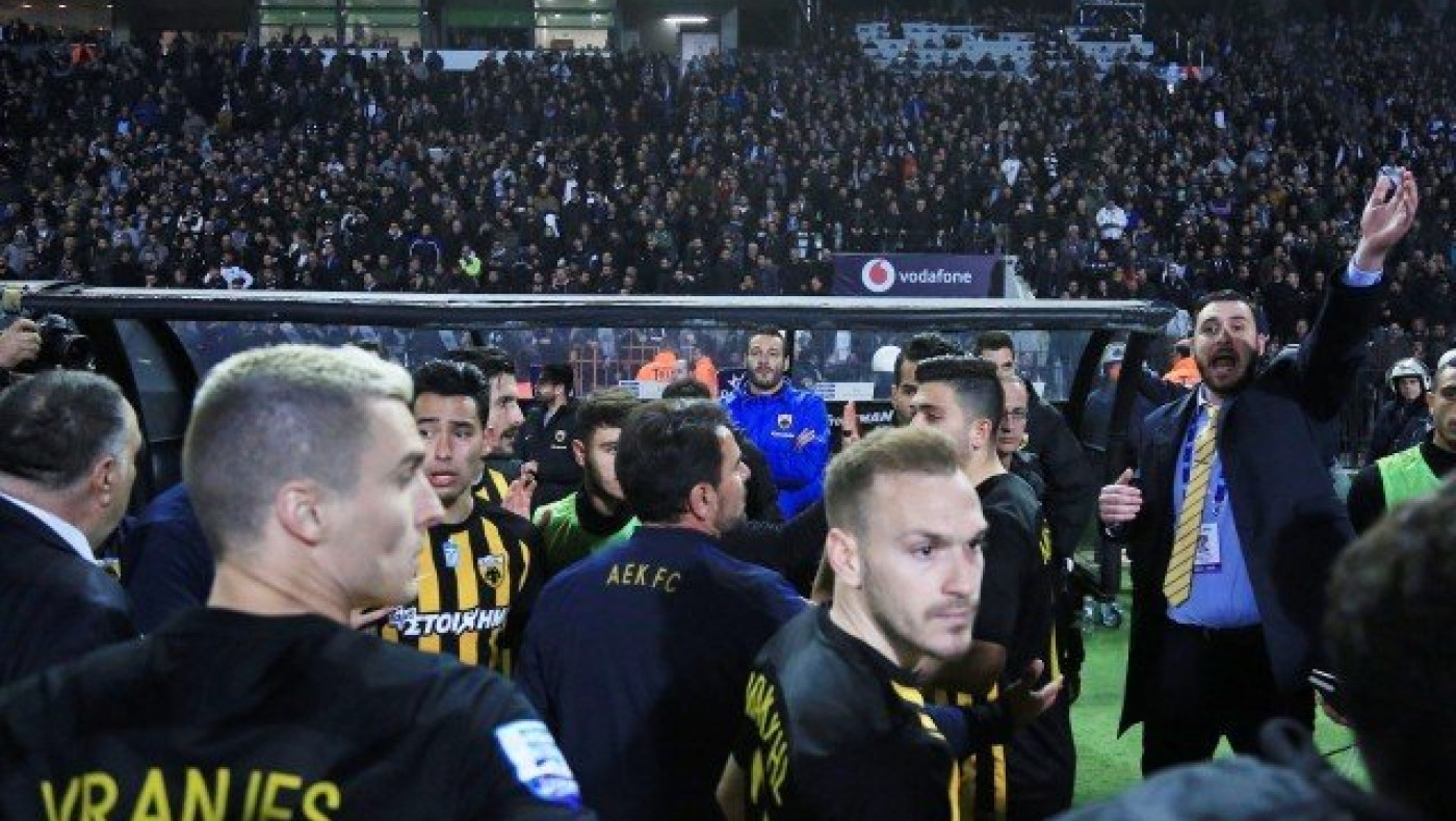 Όταν η ΑΕΚ ζητούσε      τη διακοπή του Πρωταθλήματος