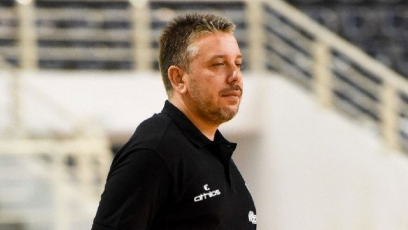 Παπαθεοδώρου: «Σημαντικές οι απουσίες, έτσι θα παίξουμε με την ΑΕΚ»