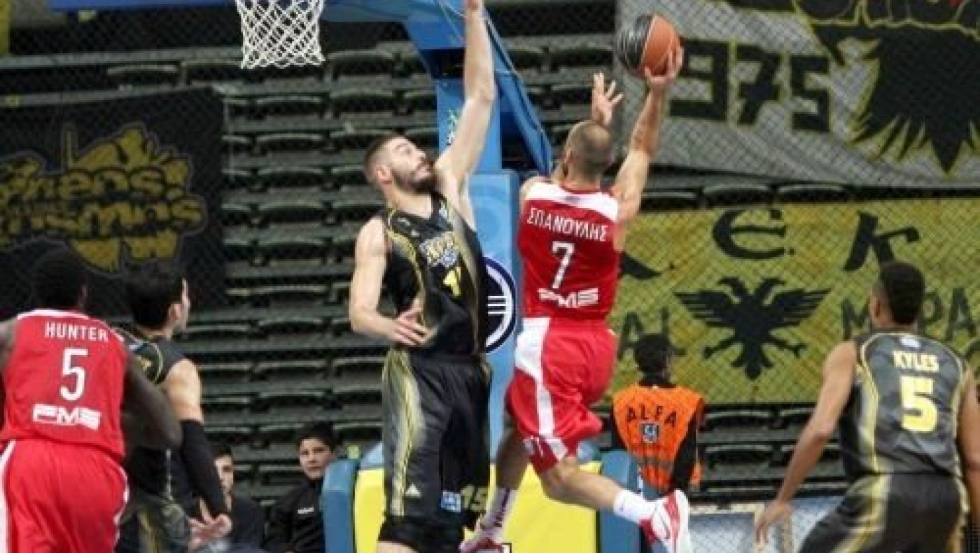 Με το δεξί ο Σφαιρόπουλος