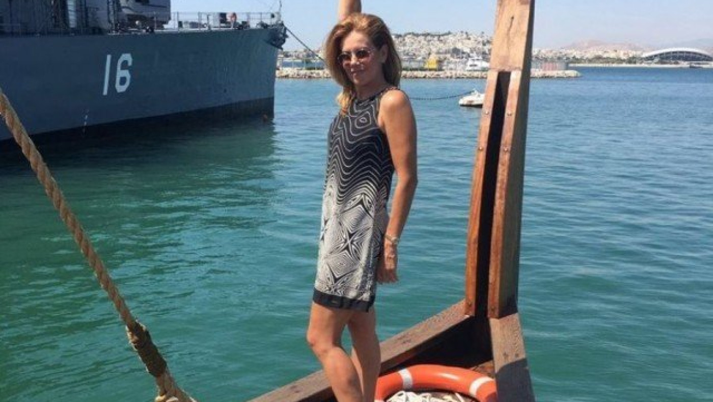 Η Μανωλίδου έπεσε στη θάλασσα μετά την αποβίβασή της από... Τριήρη!