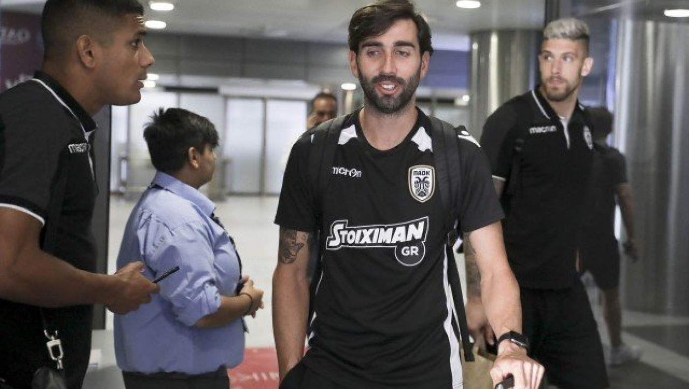 O κόσμος            δικαίωσε         τον Λουτσέσκου