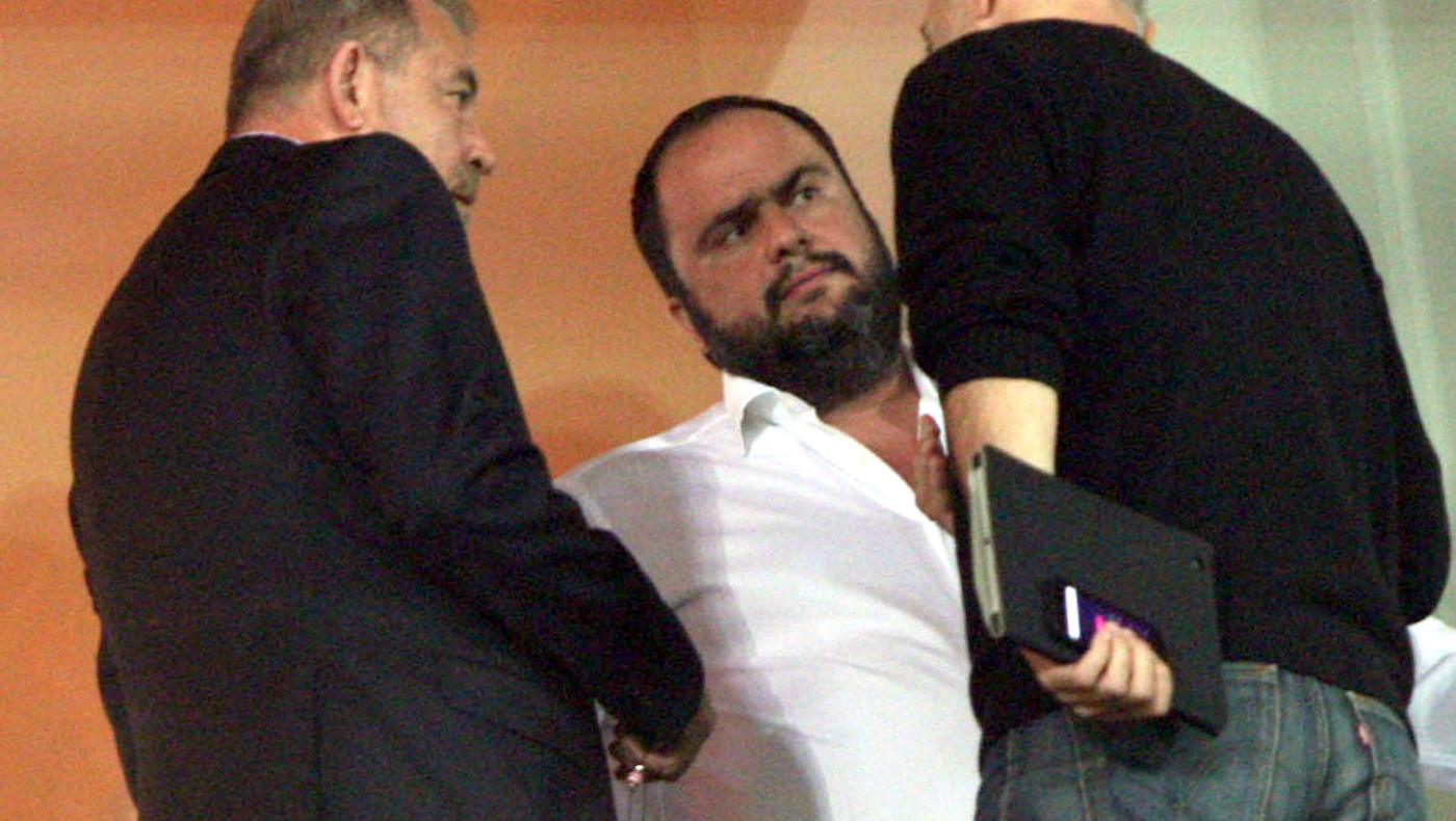 Οι θρασύτατοι Πακιστανοί «καθάρισαν» τον Σκωτσέζο!