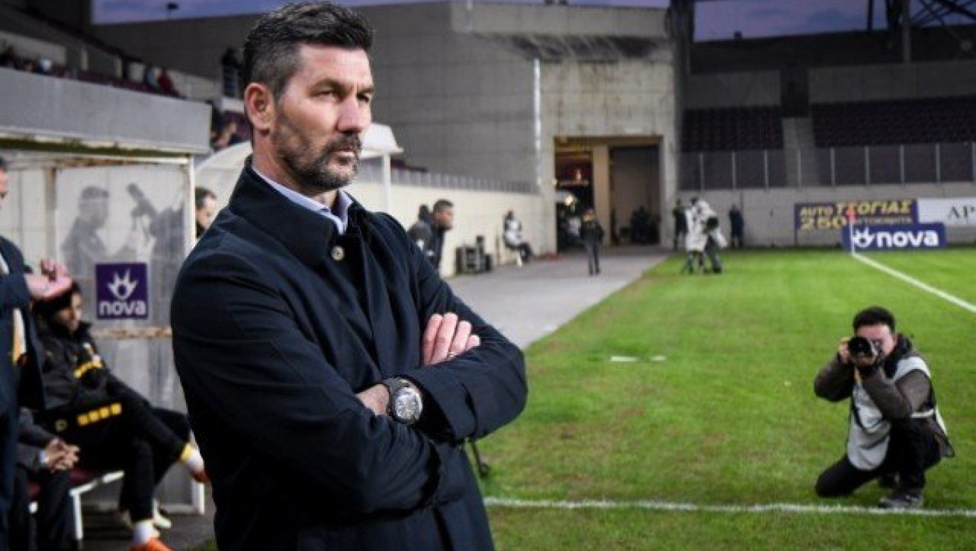 Ουζουνίδης: «Είναι ντροπή να παίζουμε σε τέτοιο γήπεδο»