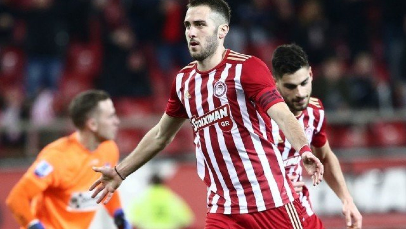Με οδηγό τον Φορτούνη, 4-0 τη                   Λάρισα