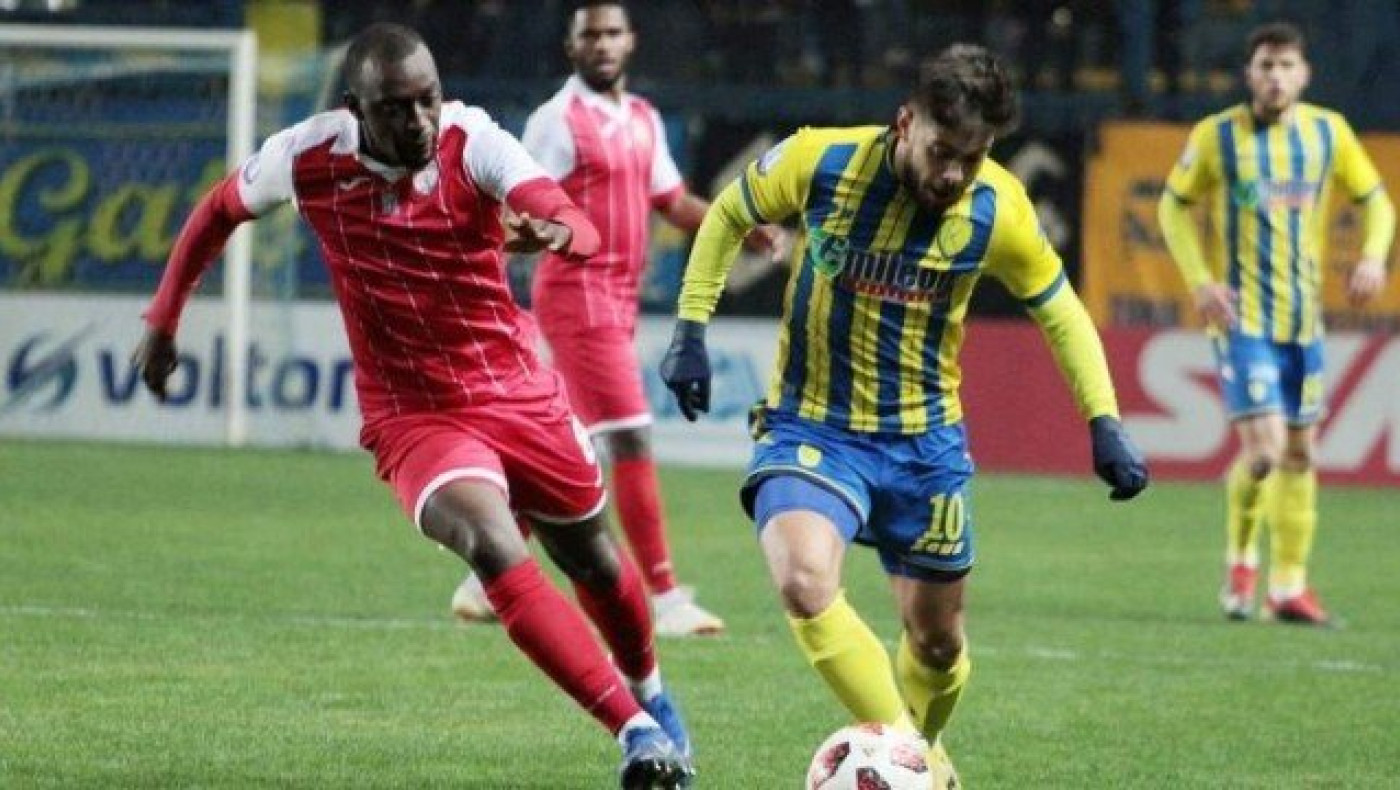 Δεν έ-Χ-ασαν                  και τίποτα στο Αγρίνιο