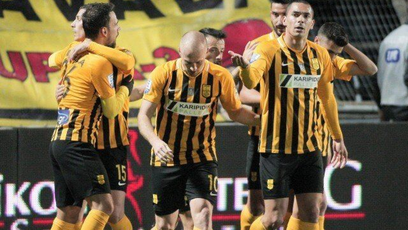 Νίκη... ομάδας                 το 2-0 του Αρη επί της ΑΕΚ