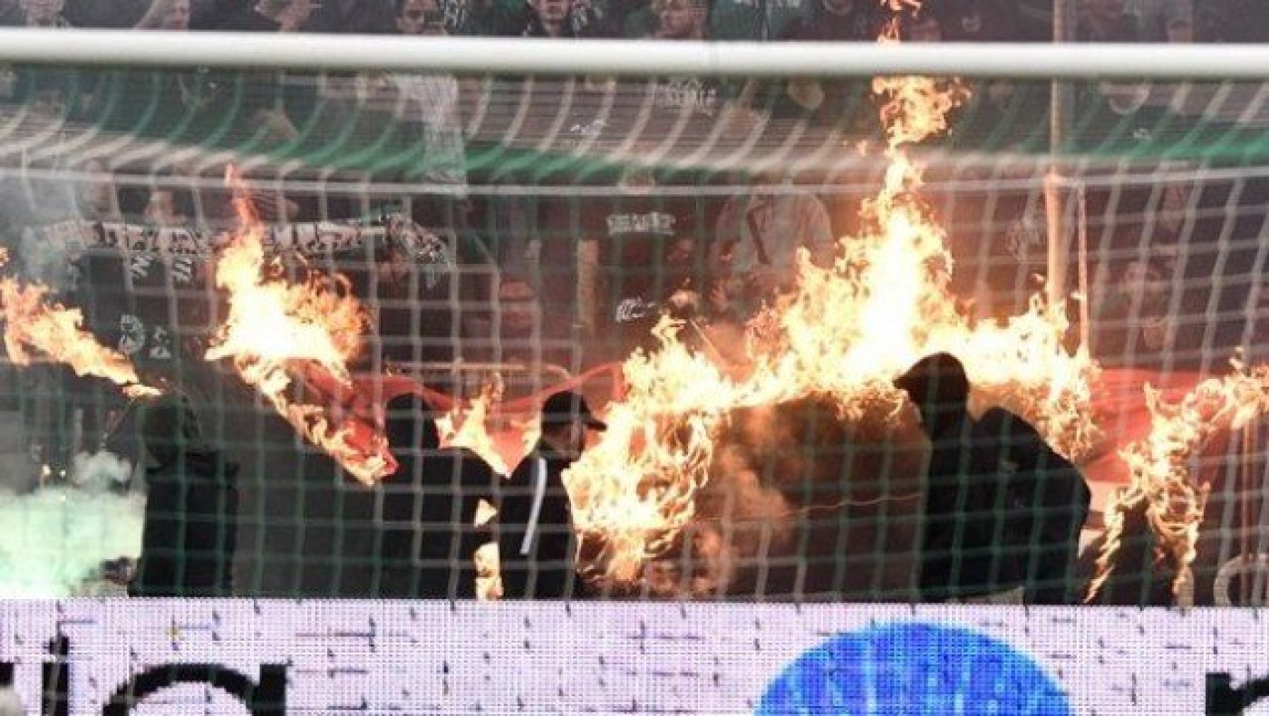 Πανηγύριζαν για τη διακοπή στα αποδυτήρια του Ολυμπιακού