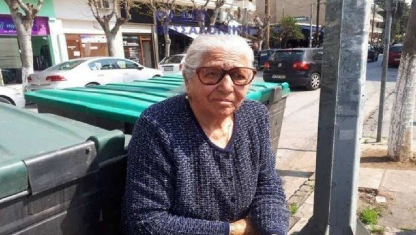 «Παγώνει» επ’ αόριστον το πρόστιμο στην 90χρονη με τα τερλίκια