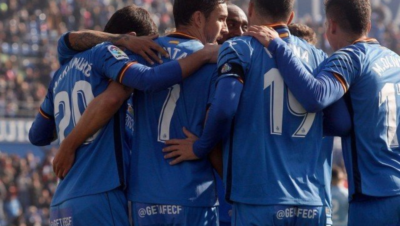 Real Player: Χετάφε για                           Champions League