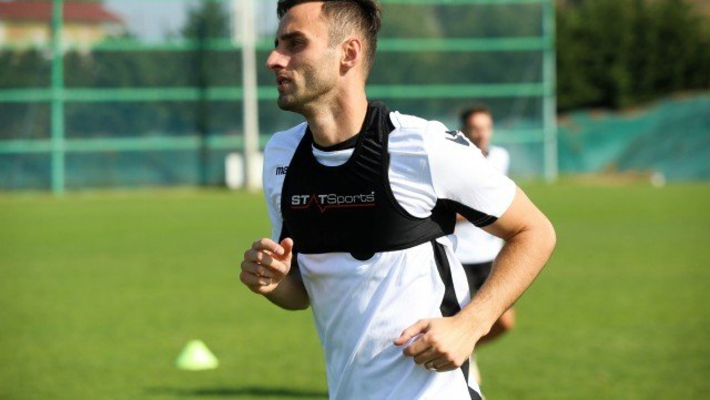 Η οικογένεια          Μαουρίσιο βλέπει ΑΕΛ-ΠΑΟΚ (pic)