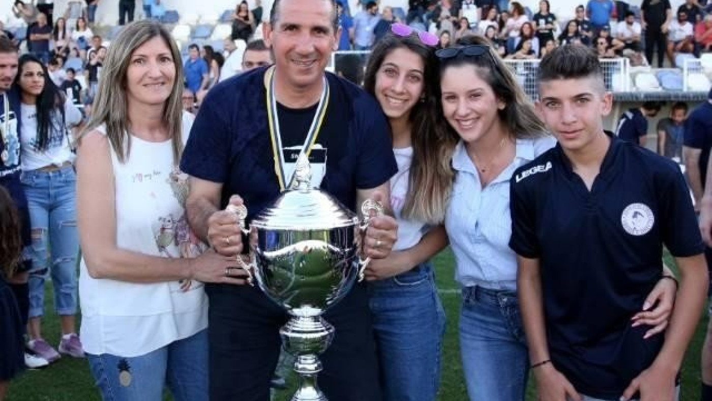 Πρωταθλητής            στην Κύπρο και ο Εγκωμίτης (Pics)