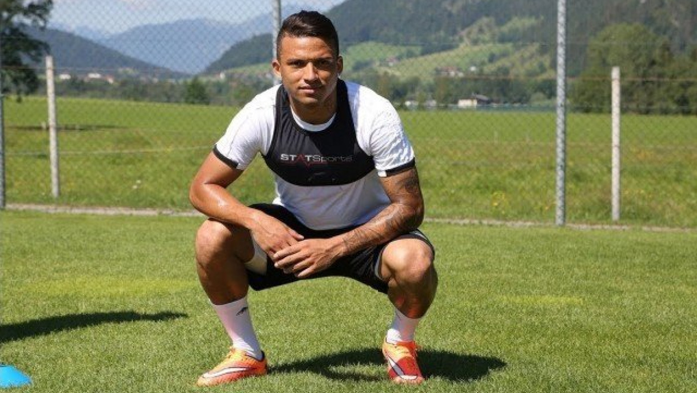 Προχωρημένο του ΠΑΟΚ                           με Ισμαέλ Σίλβα