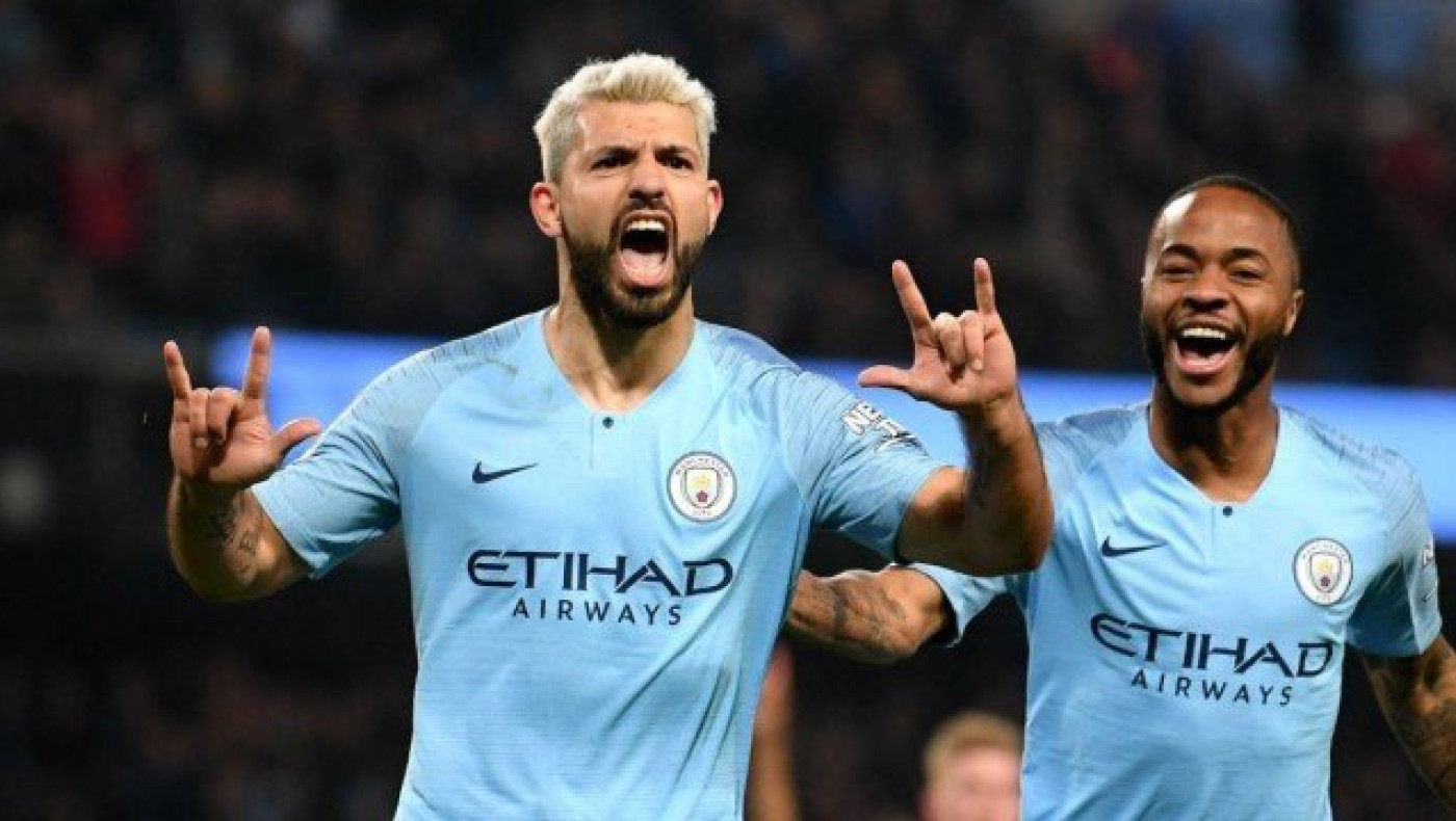 H φάρσα της Σίτι με το ψεύτικο τρόπαιο της Premier League (vid)