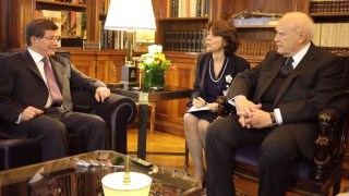 Στην Αθήνα ο πρωθυπουργός της Τουρκίας, Νταβούτογλου