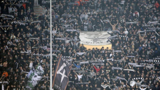 Ασπρόμαυρη, αλλά... προσεκτική απόβαση