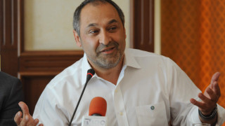 Παπαθανασάκης: «Αρνούμαστε να εμπλακούμε σε ψέματα»