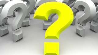 Ποια Ελληνίδα παρουσιάστρια ευχήθηκε «Χρόνια Πολλά» σε... νεκρό τραγουδιστή;
