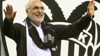 Στα αποδυτήρια ο Σαββίδης