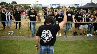 Τρομερά στιγμιότυπα από την παρουσία του κόσμου του ΠΑΟΚ στην Ολλανδία