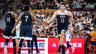 Περίπατος για τις ΗΠΑ επί της                  αδύναμης Τσεχίας