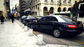 Θεσσαλονίκη: Τους πήγε στον Δενδροπόταμο και του «ξάφρισαν» το ταξί