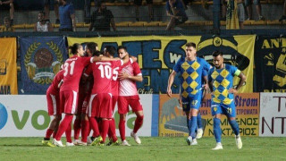 Δυνατό   φιλικό                        με Δόξα Δράμας