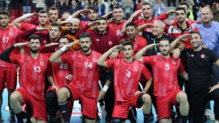 Ολυμπιακός: Εκτός ομάδας                        ο Ντουρμούς Αλι Τινκίρ