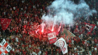 ΑΥΤΑ ΔΕΝ ΓΙΝΟΝΤΑΙ: Τα έσπασαν σε δικαστήριο χούλιγκαν του Ολυμπιακού