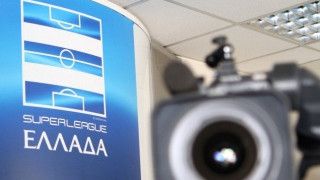 «Σκοτάδι» της NOVA στο... πέσιμο των οπαδών      του Ολυμπιακού