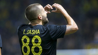 Η... χριστουγεννιάτικη πρόταση γάμου του Λούκας Σάσα (pic)