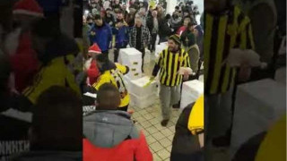 Απίθανη καζούρα Αρειανών σε ΠΑΟΚτσήδες στη Νέα Μηχανιώνα (vid)