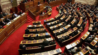 Ανεξάρτητοι: Δύο «ναι» και δύο «παρών» για Πρόεδρο μετά το «άνοιγμα» Σαμαρά