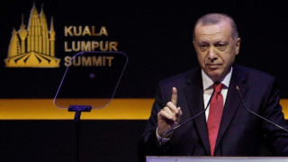 Πυρά Ερντογάν κατά Μητσοτάκη λόγω Χαφτάρ