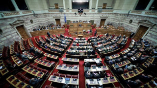 Ψηφίστηκε στη Βουλή η τροπολογία-έκτρωμα του συμψηφισμού