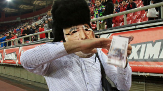 Τη γλίτωσε με πρόστιμο ο Ολυμπιακός για τον μασκοφόρο «Ιβάν Σαββίδη»