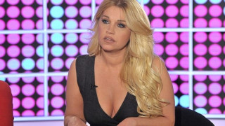 Σαμπρίνα: Στο νοσοκομείο μετά από ατύχημα-Τι συνέβη