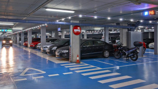 Δωρεάν πάρκινγκ τέλος: Πληρωμή μέχρι και στα σούπερ μάρκετ