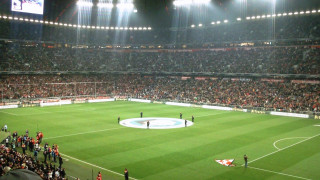 Κατέρρευσε στο «Allianz Arena» και πέθανε στο ασθενοφόρο 14 μηνών κοριτσάκι