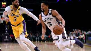 Ήττα-σοκ για τους Λέικερς, περίπατος για τους Κλίπερς