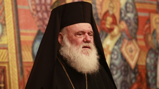 Ιερώνυμος: «Όλοι οι πιστοί να μετατρέψουν τα σπίτια σε εκκλησίες»